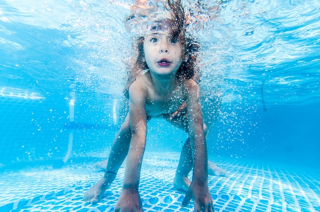 A medencék klór tartalma elősegíti az asztma kialakulását
