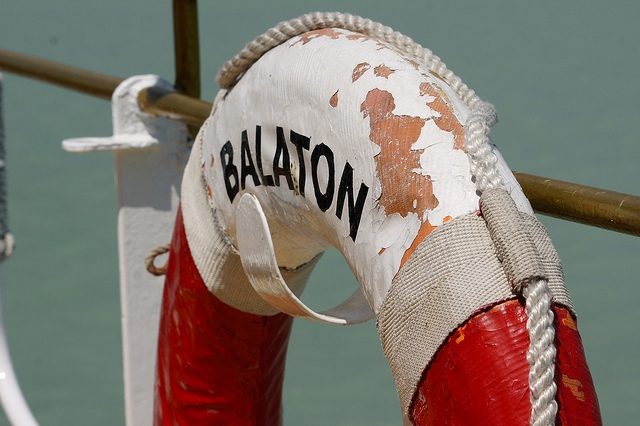 A nagyobb biztonságért Roadshow-t indítottak a vízimentők a Balatonnál   