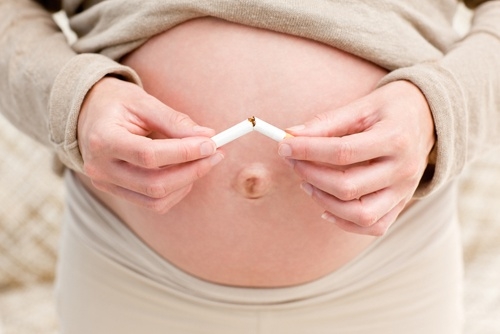 terhesség és dohányzás)